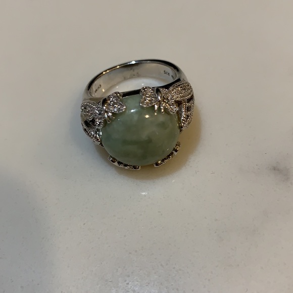 Sterling Silver Ladies Ring stone not sure - Picture 3 of 4